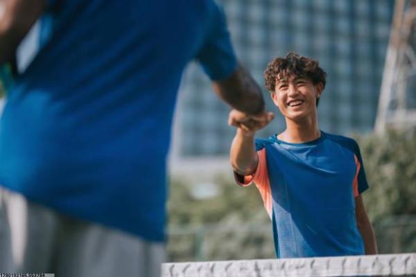 儿童游泳培训班，体育大学首选方案(图1)